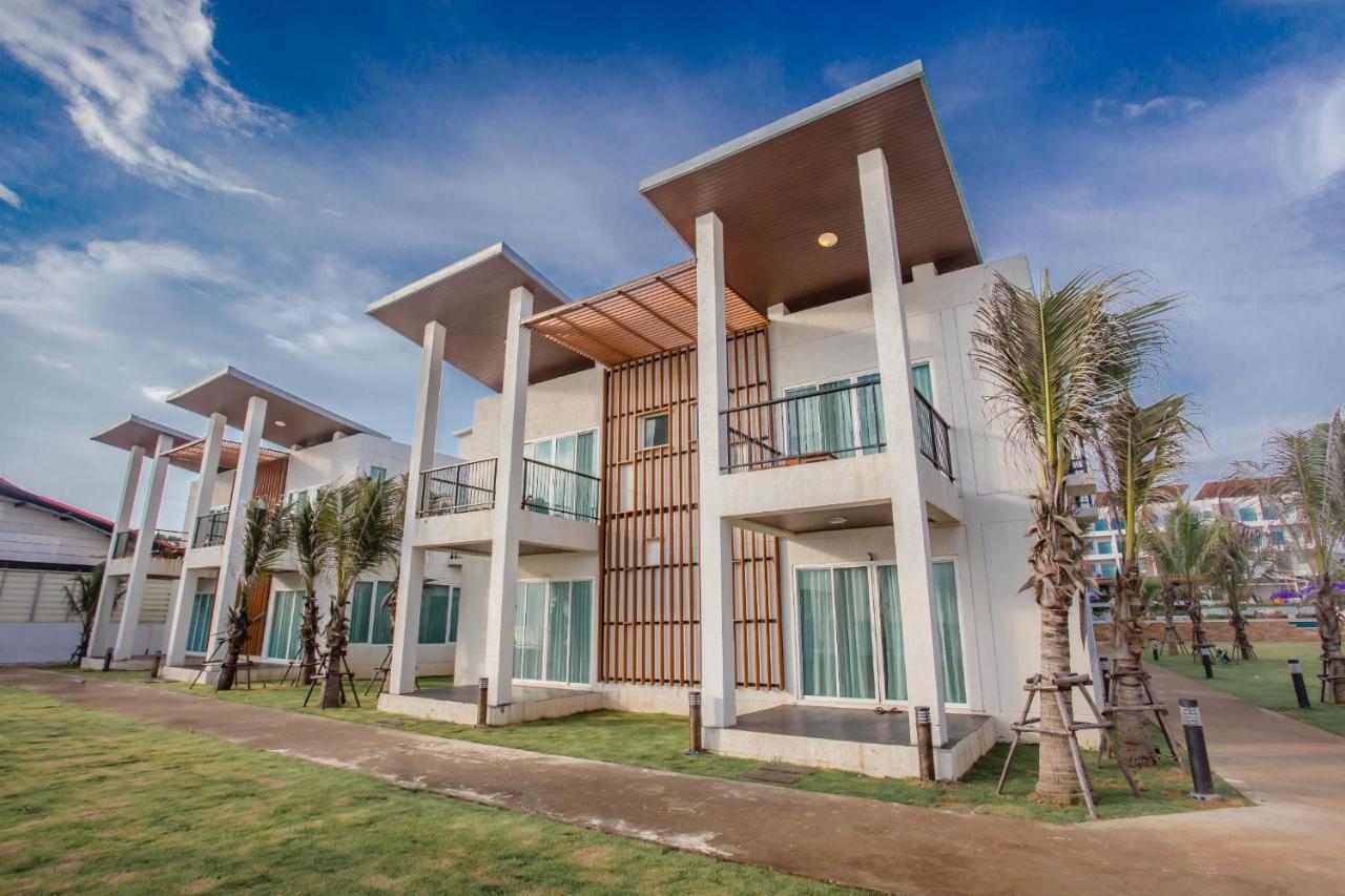 Saint Tropez Beach Hotel Chanthaburi Pokoj fotografie