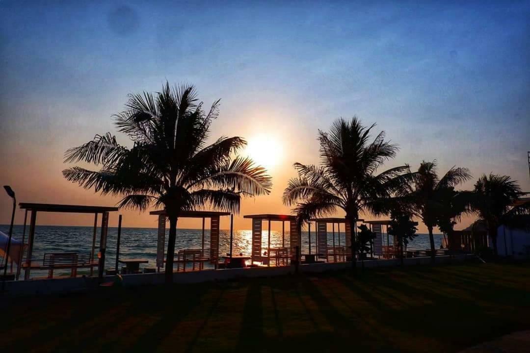 Saint Tropez Beach Hotel Chanthaburi Exteriér fotografie